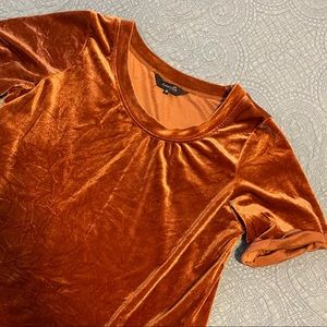 2 for 20! ✨ Crushed velvet tee